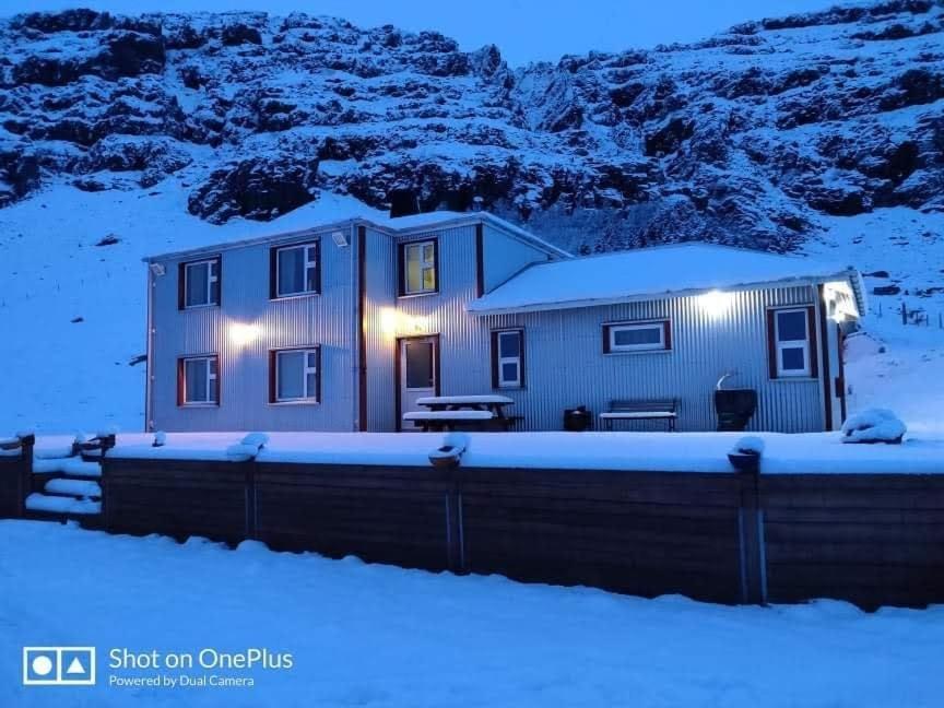 Guesthouse Stekkatun Skálafell Exteriör bild
