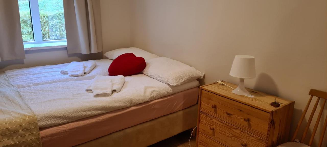 Guesthouse Stekkatun Skálafell Exteriör bild